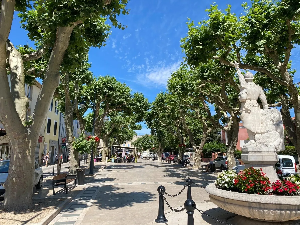 Ruelle provençale de Nans-les-Pins